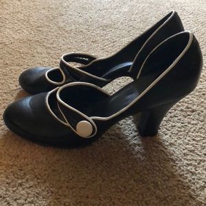 Cute 50’s style shoes
